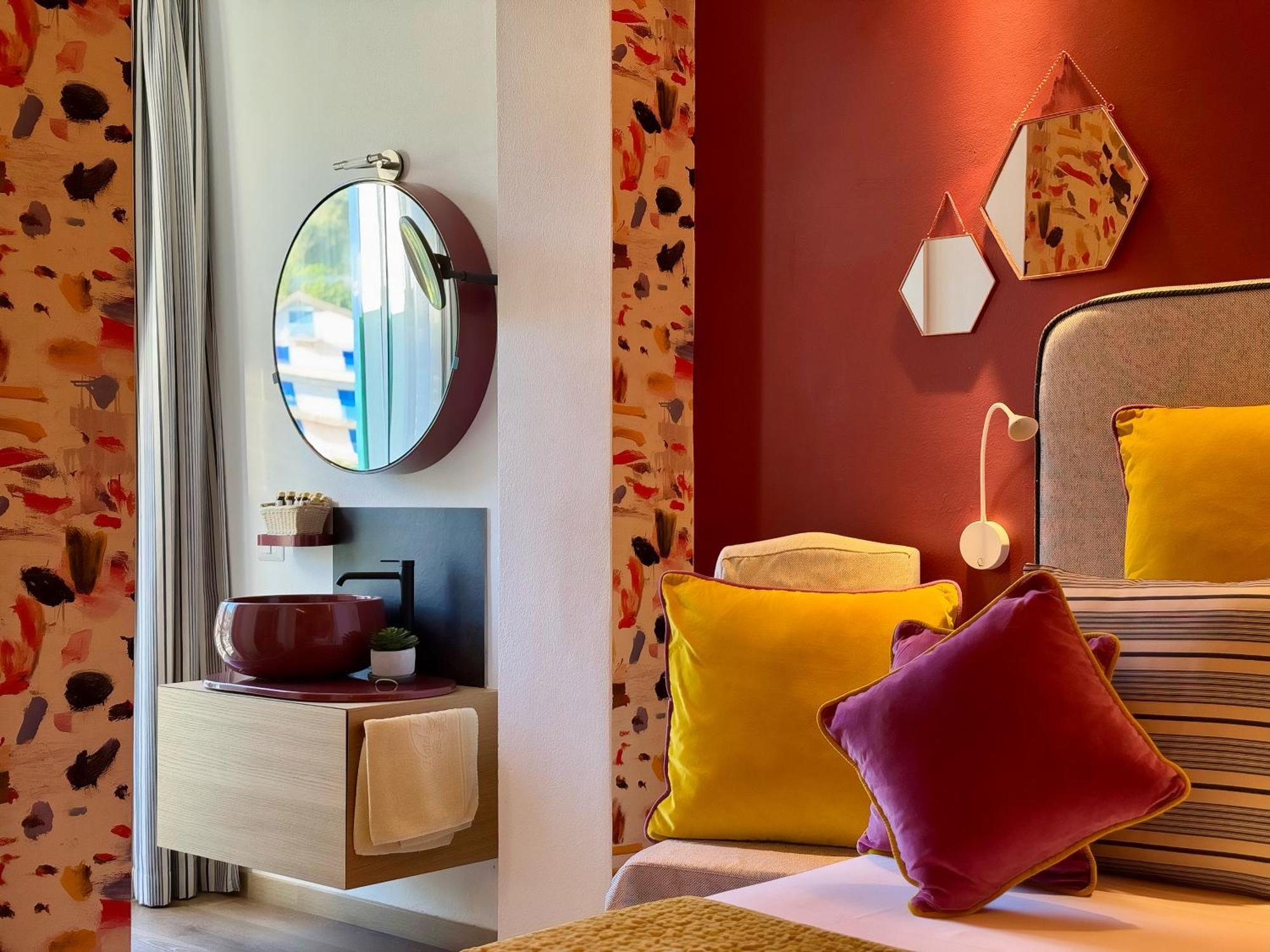 Hotel Villa Edera & La Torretta โมเนเลีย ภายนอก รูปภาพ
