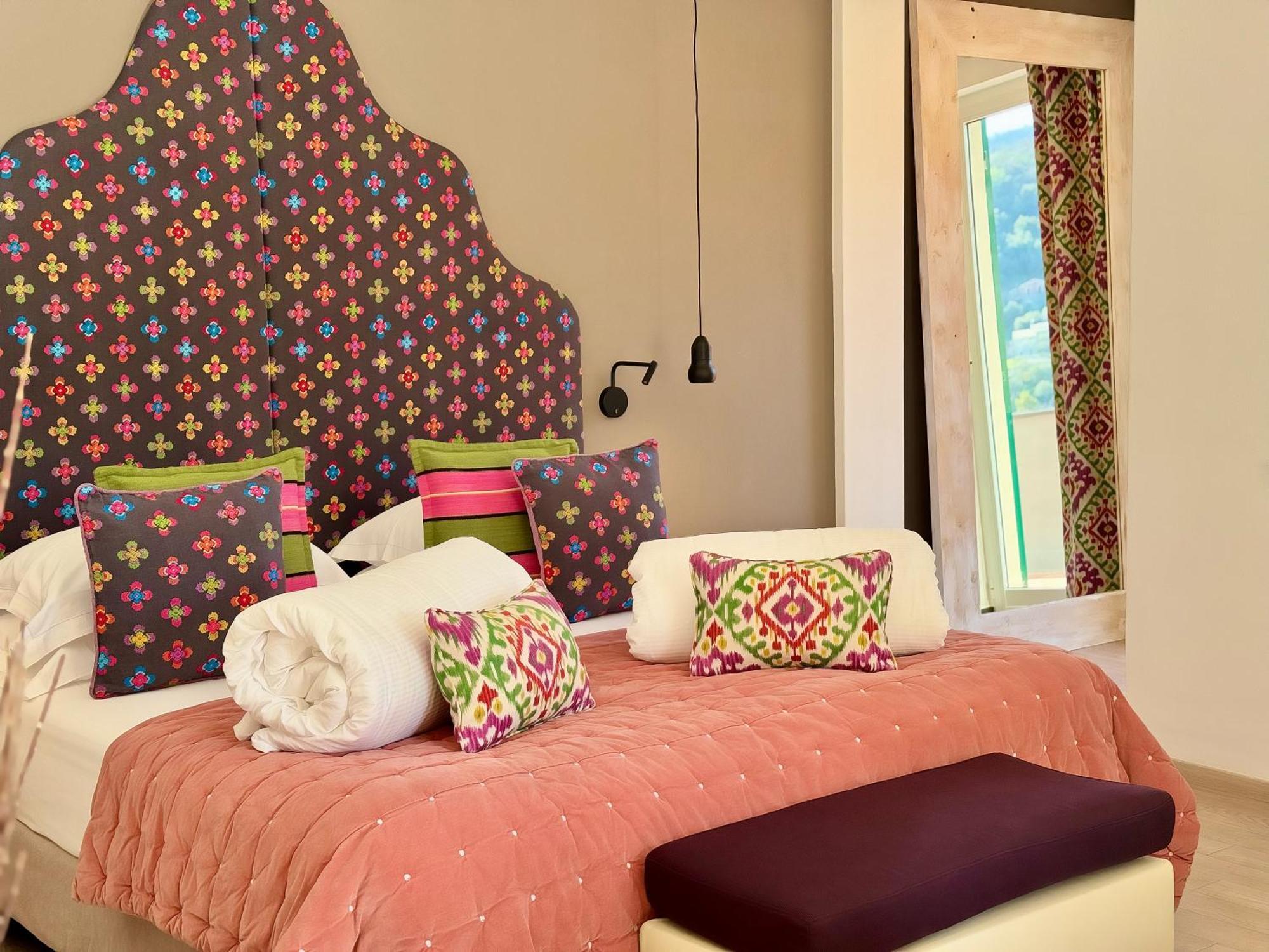 Hotel Villa Edera & La Torretta โมเนเลีย ภายนอก รูปภาพ